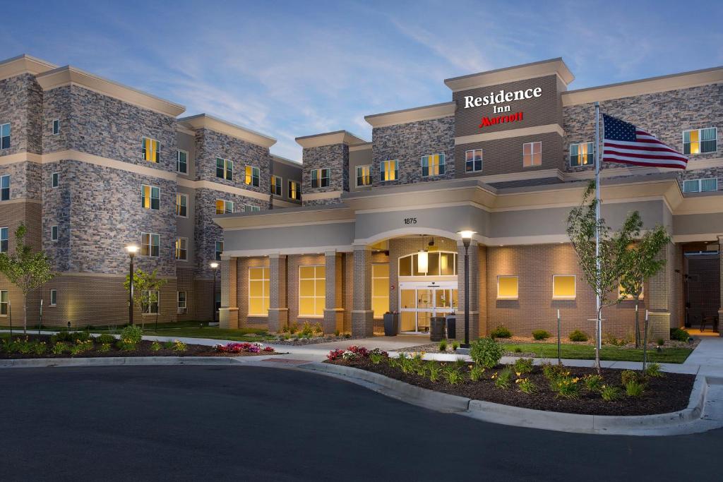 Residence Inn by Marriott Kansas City at The Legends Main image 1